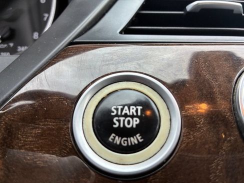 Used 2011 BMW Z4 sDrive30i RWD image 17
