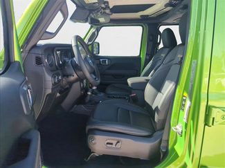 New 2025 Jeep Wrangler Unlimited Rubicon 392 video 4