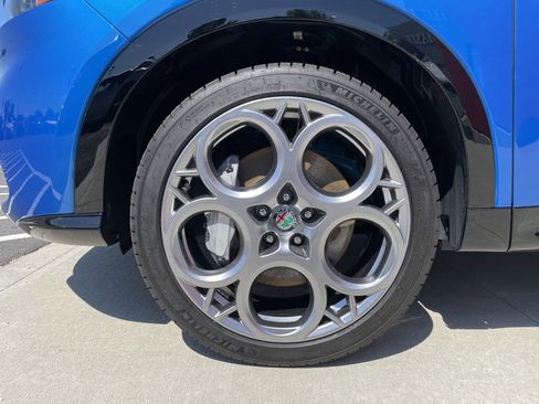 Used 2024 Alfa Romeo Tonale Ti image 7