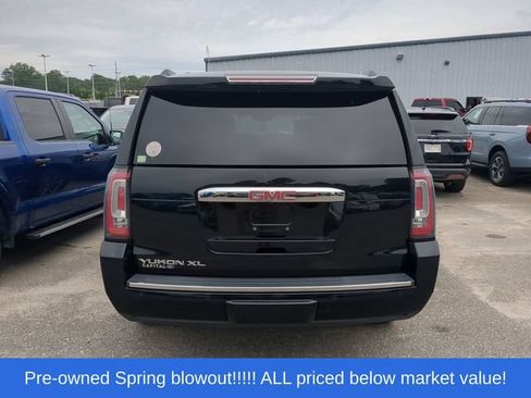 Used 2018 GMC Yukon XL Denali w/ Denali Ultimate Package AWD/4WD image 3