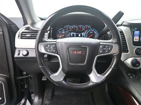 Used 2018 GMC Yukon SLT w/ Premium Edition image 28