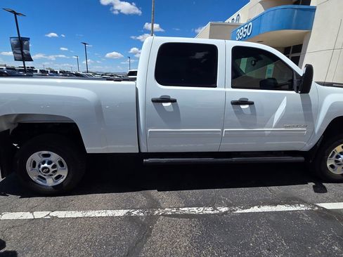 Used 2011 Chevrolet Silverado 2500 LT image 8