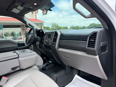 Used 2017 Ford F350 XL w/ Power Equipment Group AWD/4WD image 17