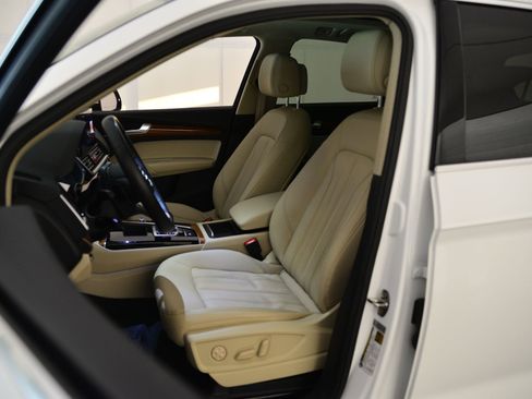 Used 2022 Audi Q5 2.0T Premium image 4