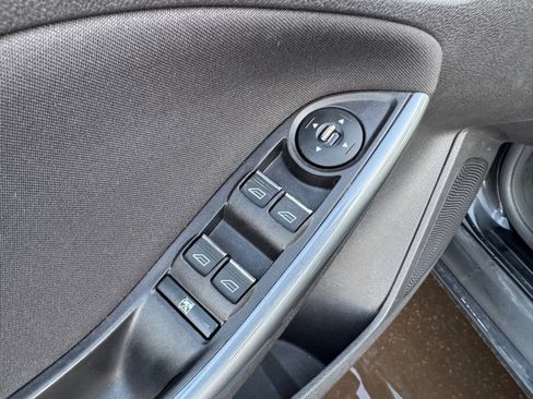Used 2014 Ford Focus Titanium image 20