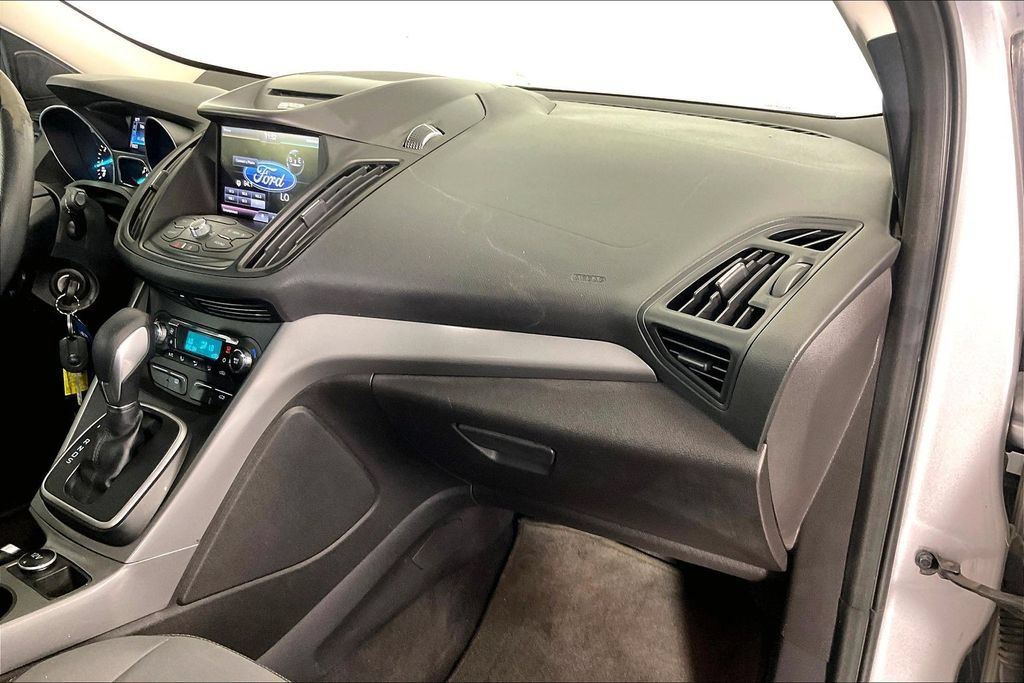 Used 2013 Ford Escape SE FWD image 18