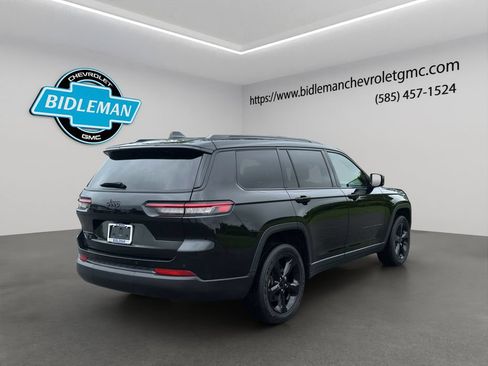 Used 2023 Jeep Grand Cherokee L Laredo AWD/4WD image 8