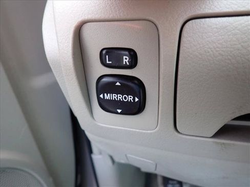Used 2007 Toyota Camry LE FWD image 13