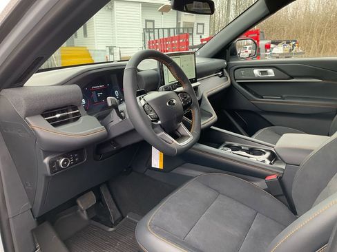 New 2026 Ford Explorer Tremor w/ Tremor Convenience Package image 15