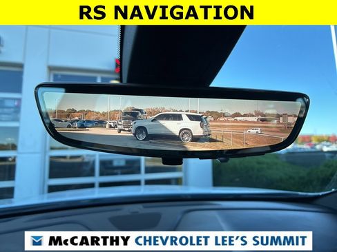 Used 2023 Chevrolet Traverse RS image 12