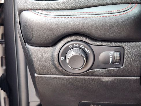 Used 2024 Dodge Durango GT image 22