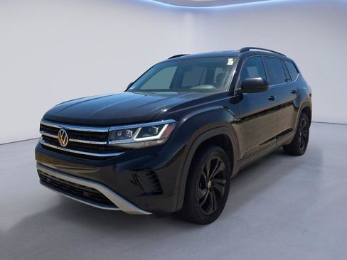 Used 2023 Volkswagen Atlas SE w/ Black Wheel Package AWD/4WD image 1
