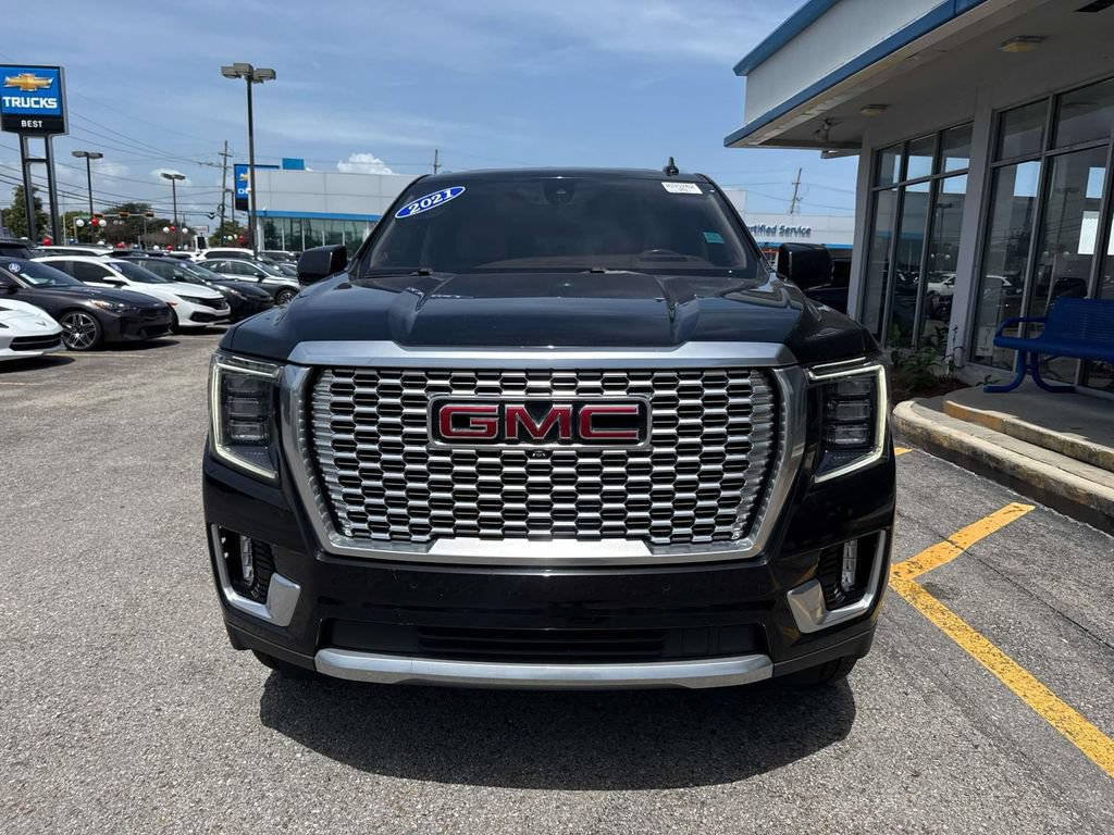 Used 2021 GMC Yukon XL Denali w/ Denali Ultimate Package RWD image 2