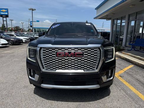 Used 2021 GMC Yukon XL Denali w/ Denali Ultimate Package RWD image 2