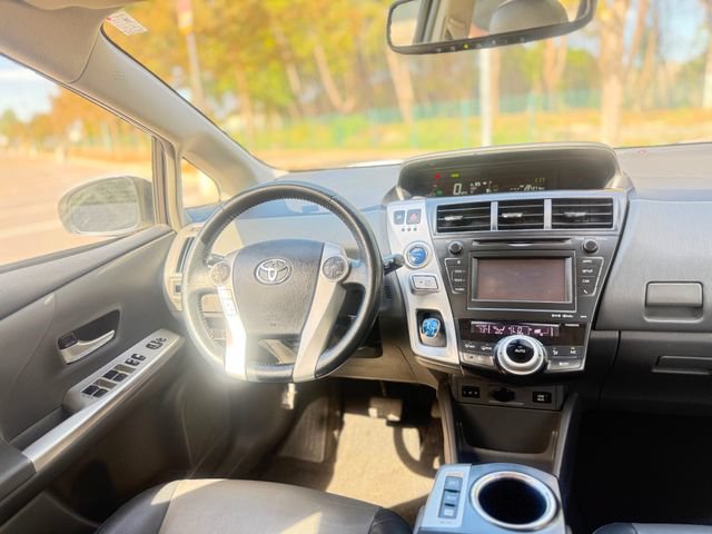 Used 2014 Toyota Prius V Five FWD image 22