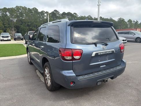Used 2021 Toyota Sequoia Platinum image 3