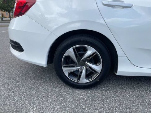 Used 2019 Honda Civic LX image 30