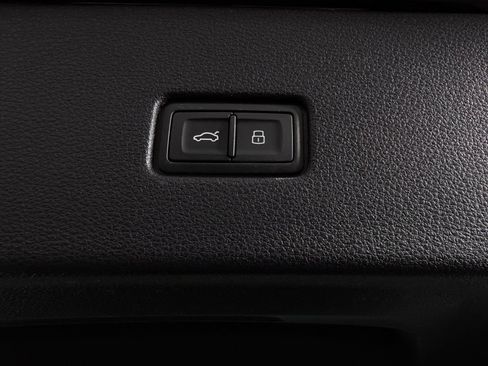 Used 2025 Audi Q8 Premium w/ Black Optic Package AWD/4WD image 29