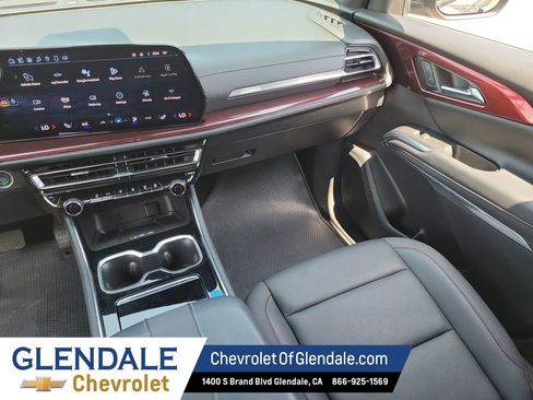 Certified 2025 Chevrolet Traverse Z71 AWD/4WD image 25