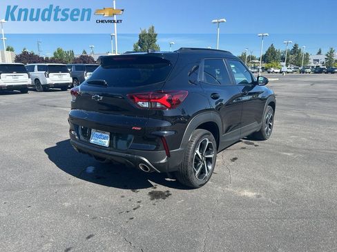 Used 2023 Chevrolet TrailBlazer RS w/ Convenience Package AWD/4WD image 7