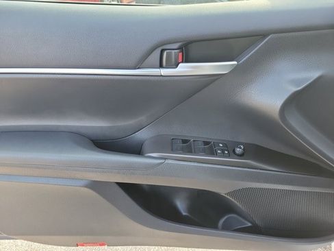 Used 2024 Toyota Camry SE FWD image 19
