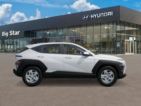 New 2026 Hyundai Kona SE image 7