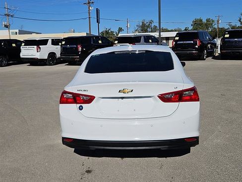 Used 2023 Chevrolet Malibu LT w/ Driver Confidence Package image 4