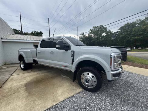 Used 2026 Ford F450 Lariat w/ Lariat Ultimate Package AWD/4WD image 4