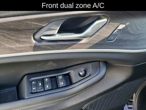 New 2025 Jeep Grand Cherokee Limited image 13