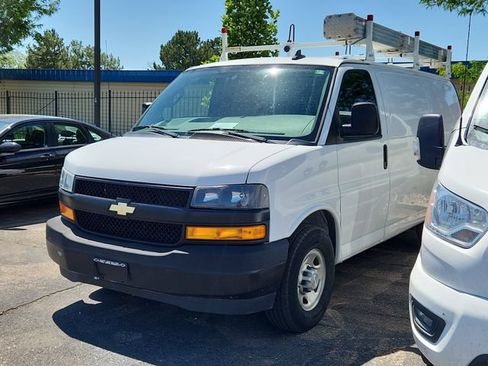 Used 2019 Chevrolet Express 2500 w/ Driver Convenience Package RWD image 3