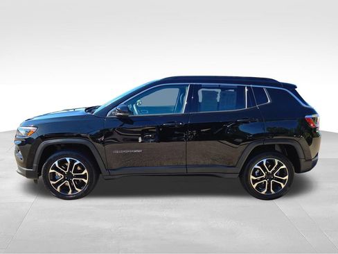 Used 2023 Jeep Compass Limited AWD/4WD image 4