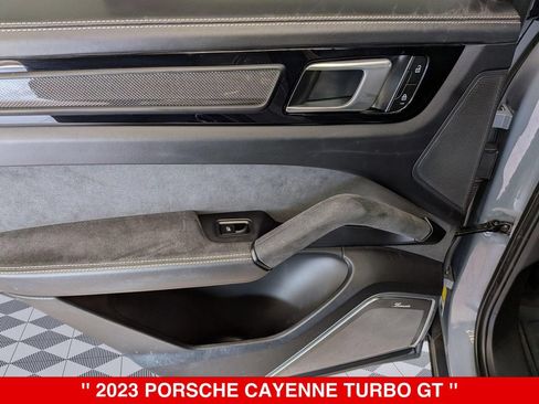 Used 2023 Porsche Cayenne Turbo GT AWD/4WD image 27