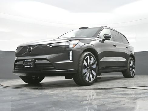 New 2025 Volvo EX90 Ultra image 10