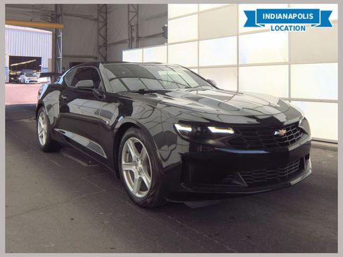 Used 2020 Chevrolet Camaro LT RWD image 1