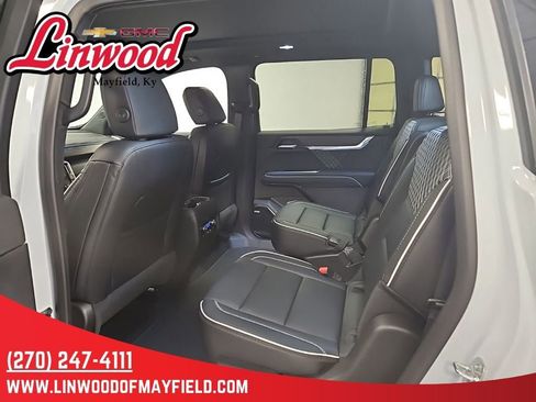 New 2026 GMC Acadia Denali image 13