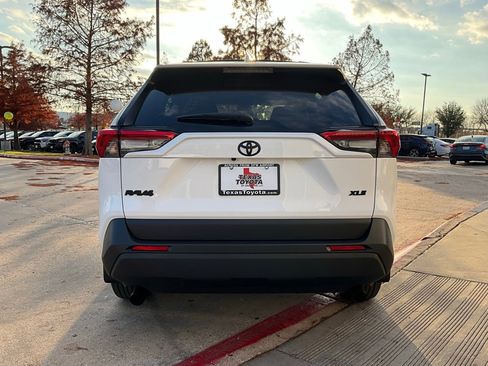 New 2025 Toyota RAV4 XLE image 6