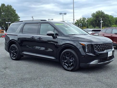 New 2026 Kia Carnival SX w/ SX Dark Edition Package image 2