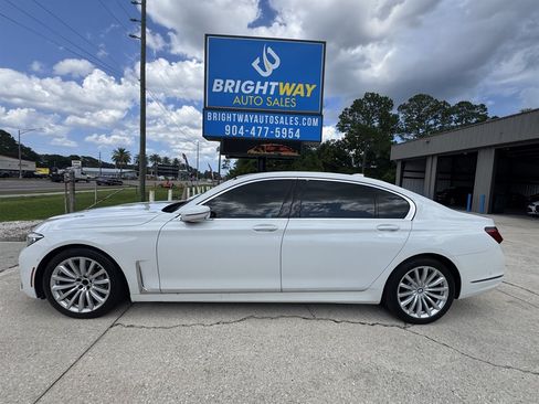 Used 2020 BMW 740i RWD image 2