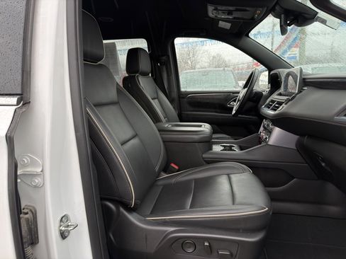 Used 2024 GMC Yukon SLT image 28