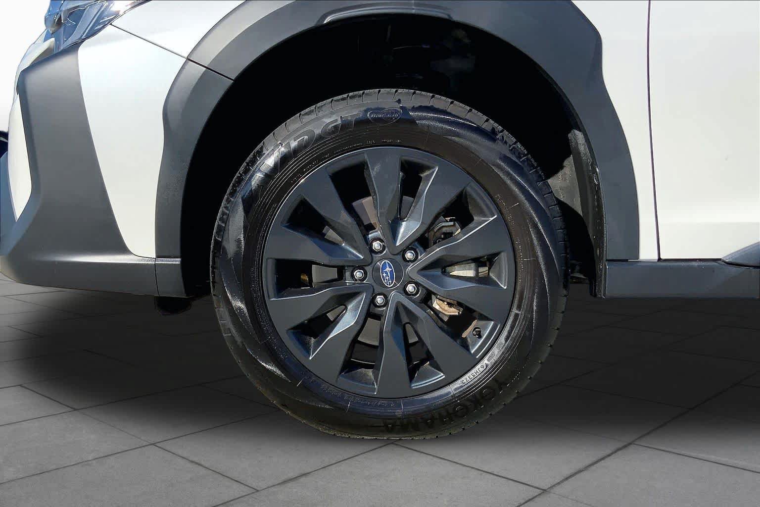 Used 2025 Subaru Outback Onyx Edition AWD/4WD image 11