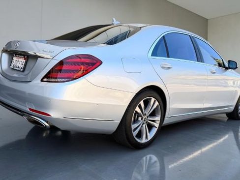 Used 2018 Mercedes-Benz S 560 4MATIC Sedan image 7