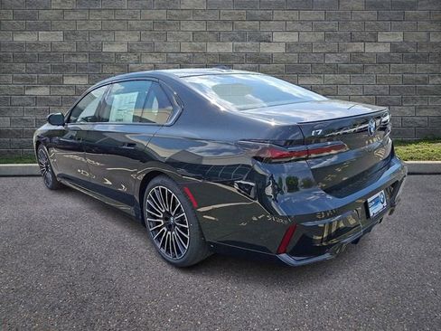 New 2026 BMW i7 xDrive60 w/ Executive Package AWD/4WD image 4