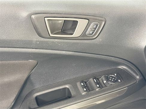 Used 2021 Ford EcoSport SE image 25