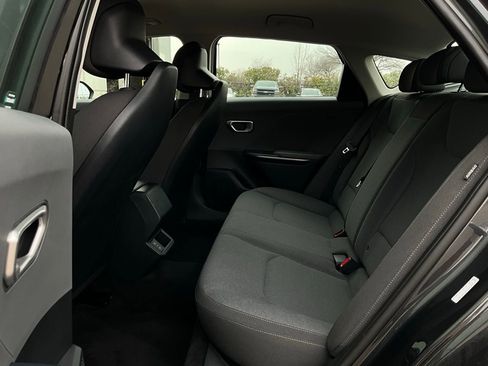 Used 2025 Kia K4 LXS image 11