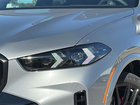 New 2026 BMW X5 xDrive40i w/ M Sport Package image 4