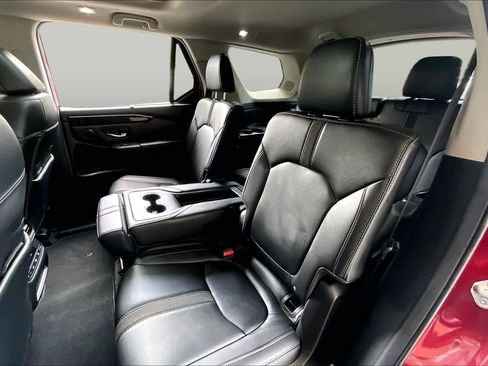 Used 2025 Honda Pilot Touring image 20