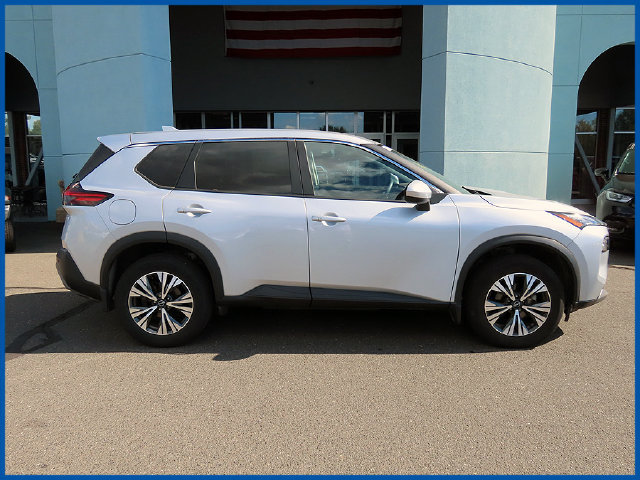 Used 2023 Nissan Rogue SV AWD/4WD image 2
