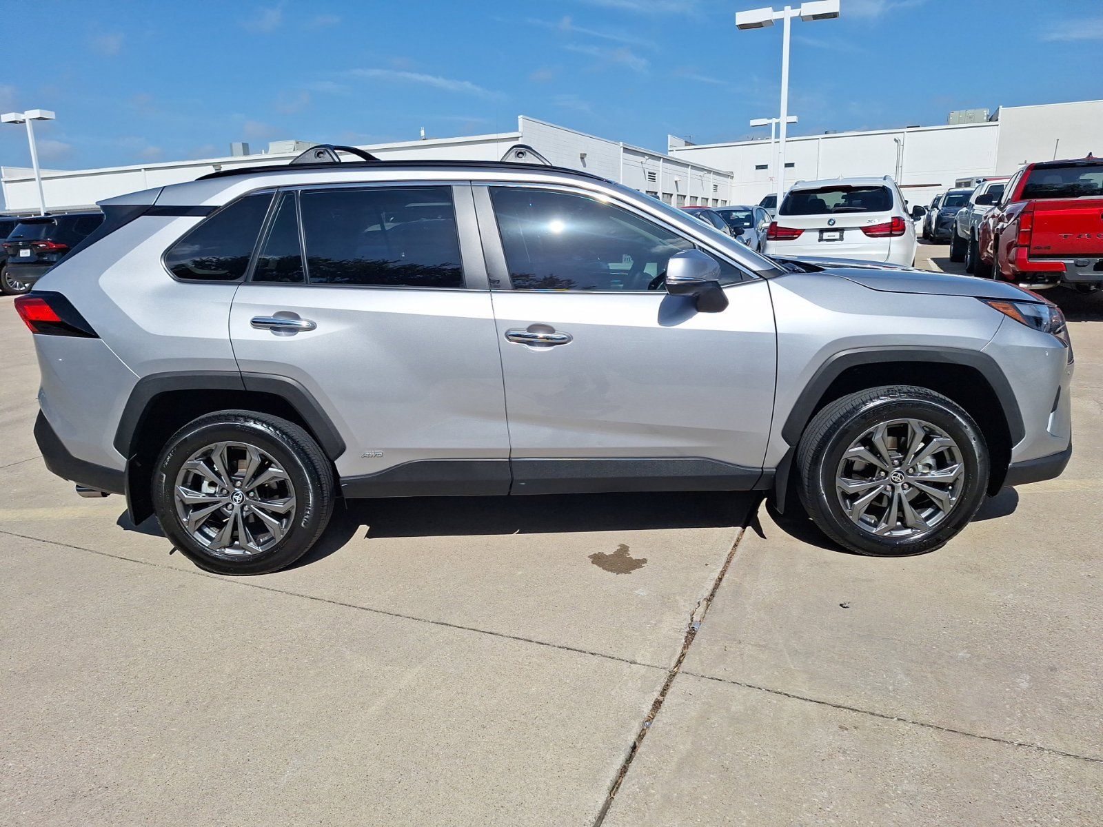 Used 2023 Toyota RAV4 Limited AWD/4WD image 7