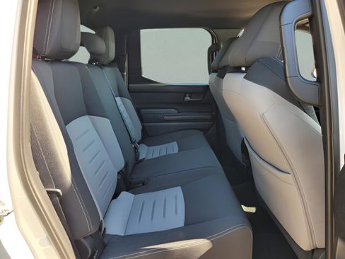 Certified 2025 Toyota Tacoma TRD Off-Road image 14