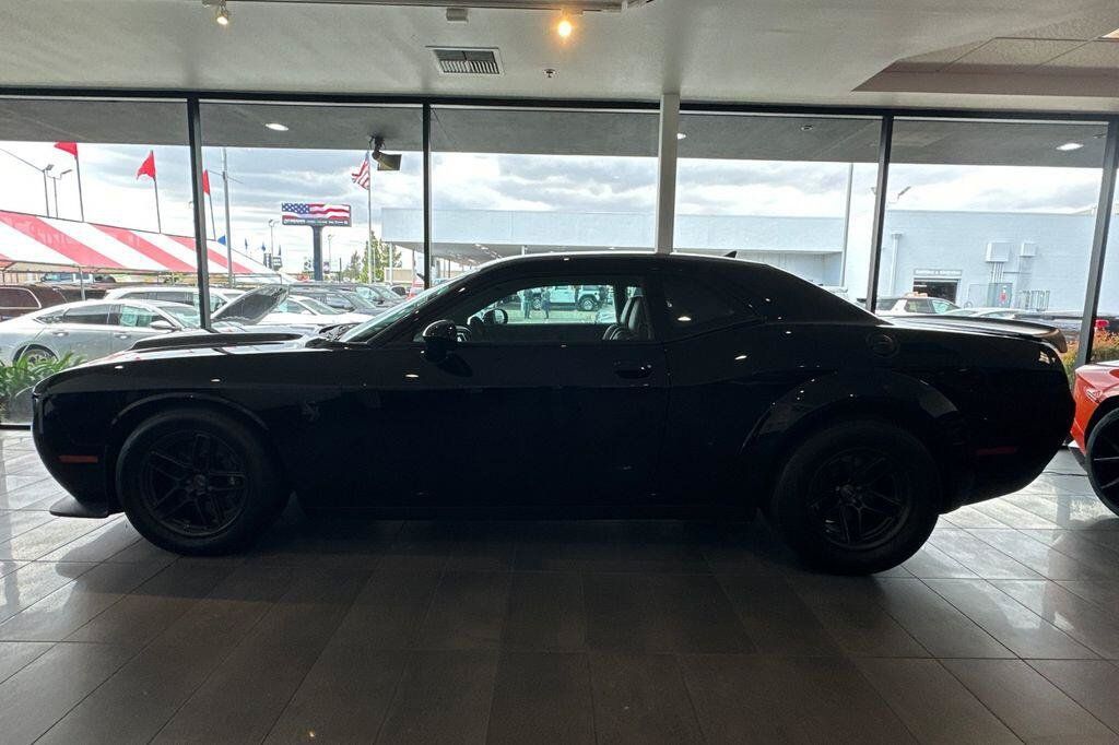 Used 2023 Dodge Challenger SRT Hellcat Redeye RWD image 4